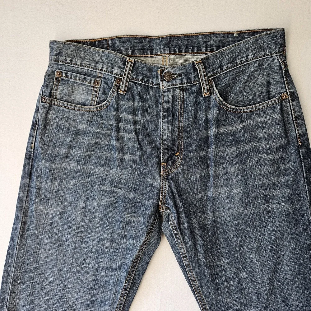 Levis 559 Jeans Relaxed Fit Straight Leg Men's Size 32x32 Medium Wash Denim